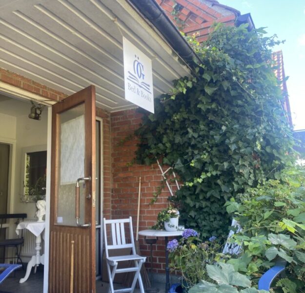 77. Bed and Books i Glemmingebro, entrén