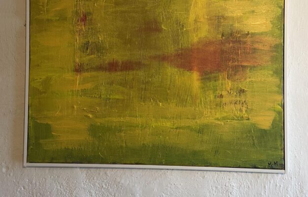 32 6 panting yellow